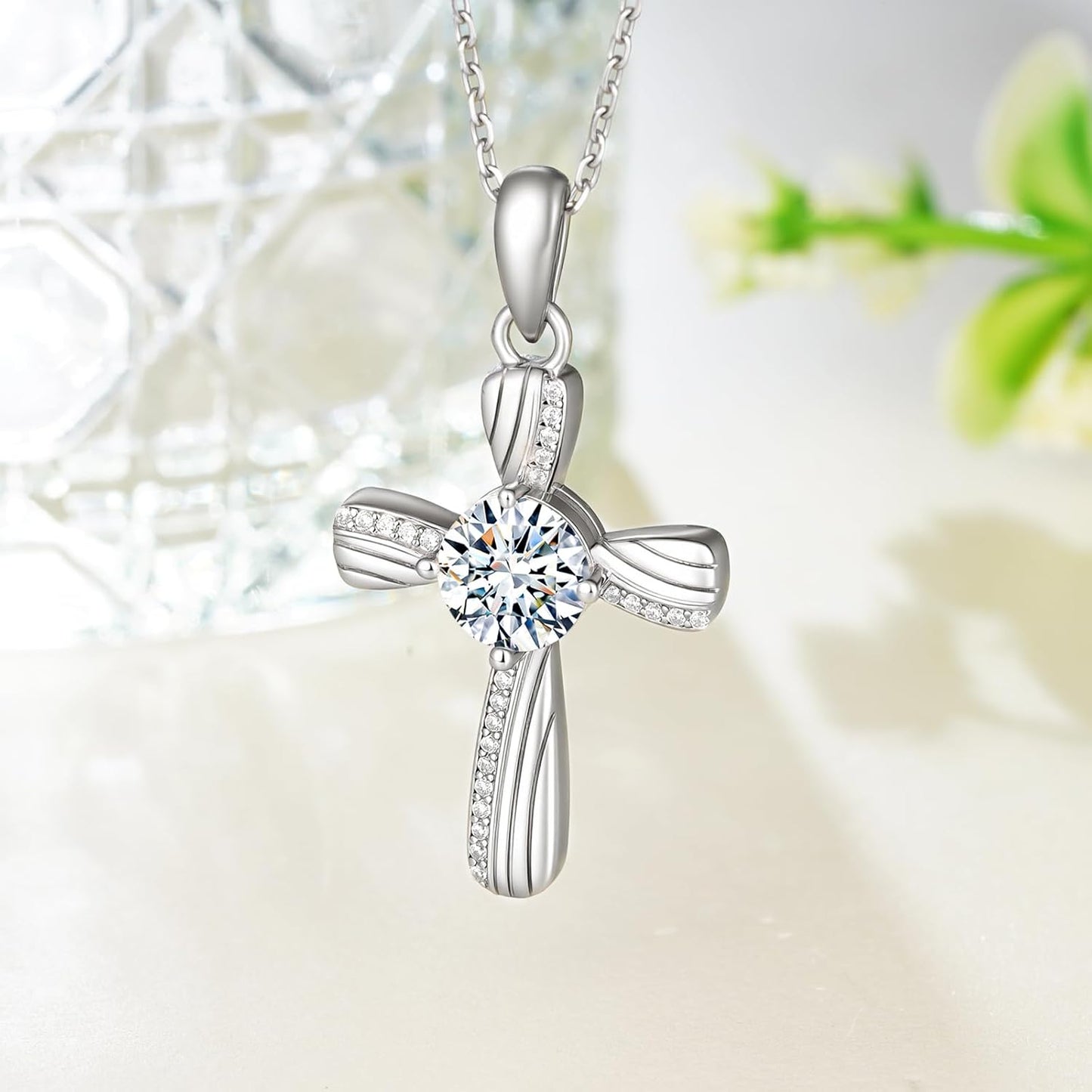 Cehuzeli Cross Moissanite Necklace 925 Sterling Silver Moissanites Necklace for Women Cross Pendant with Moissanite Stone Jewelry Gifts for Women
